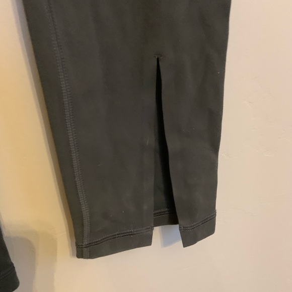 Athleta Aura Split Pant Women’s Stretch Workout Leggings Small Olive Green Gray - Picture 3 of 6